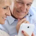 Top 10 Smartphones For Seniors (2023 Update) Smartphone for seniors 2025